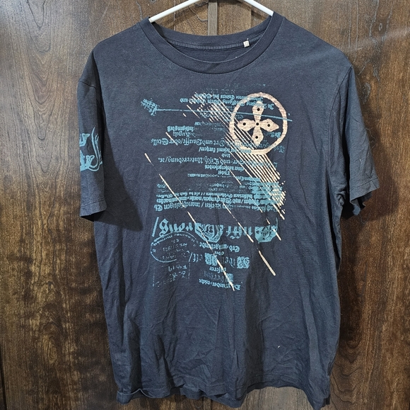 Guess Black Short Sleeve Tee with Graphic Design - Picture 1 of 3